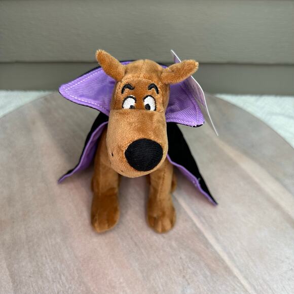 Scooby Doo Vampire Halloween 8" Plush Stuffed Dog in Black Purple Cape Raz NEW - Picture 2 of 14